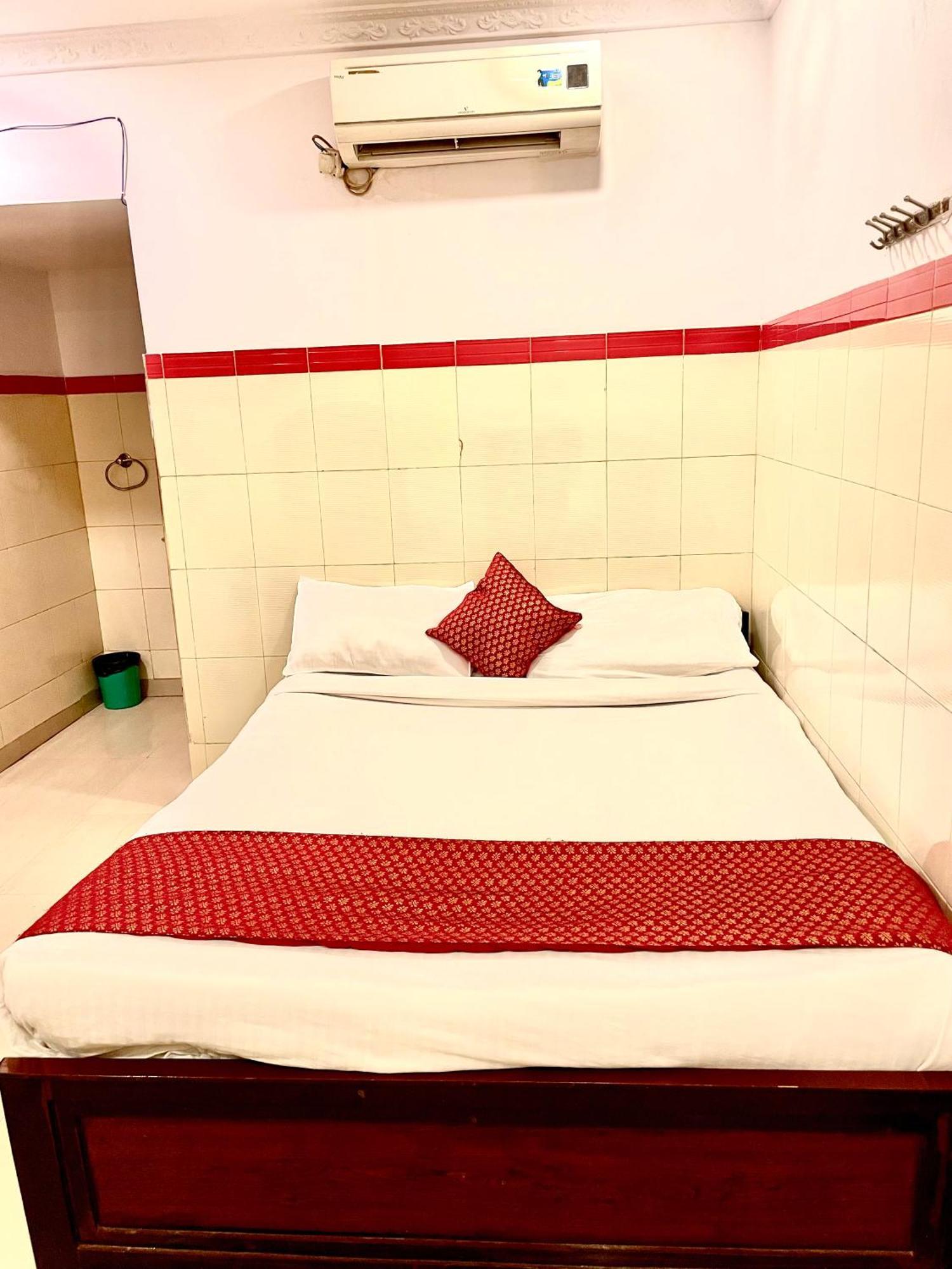 Hotel Sita Grand Shamshabad Exteriör bild