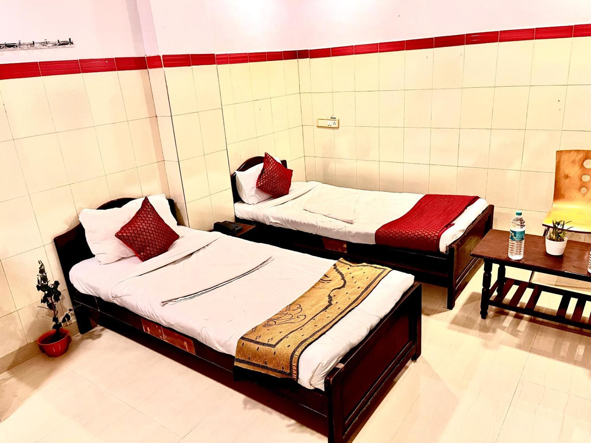 Hotel Sita Grand Shamshabad Exteriör bild